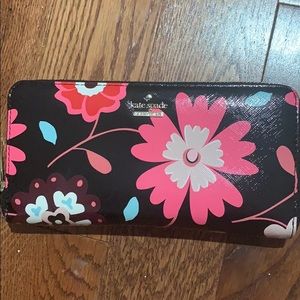 Kate Spade beautiful floral wallet!